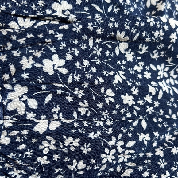 Blue and white floral tank top - Picture 6 of 6